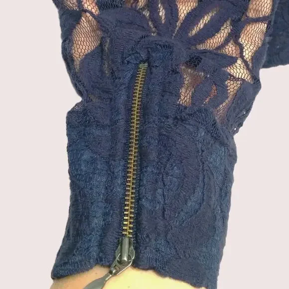 Chicos Navy Lace Moto Jacket Blue Sheer Zip Front Cuffs Long Sleeve Feminine - Picture 8 of 10